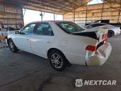 Drugie zdjęcie samochodu z przodu: 2001 TOYOTA CAMRY LE VIN:JT2BG22KX10557247 - miniatura