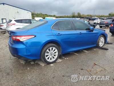 Trzecie zdjęcie samochodu z tyłu: 2020 TOYOTA CAMRY LE VIN:4T1C11BKXLU018643 - miniatura