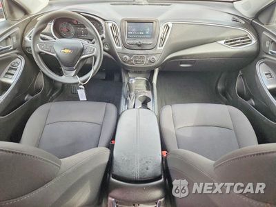 Zdjęcie 8 z 13 samochodu: 2018 CHEVROLET MALIBU LT VIN:1G1ZD5ST5JF192278 - miniatura