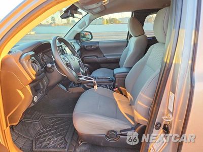 Zdjęcie 7 z 12 samochodu: 2019 TOYOTA TACOMA SR VIN:5TFRX5GN2KX142345 - miniatura