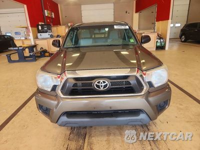 Piąte zdjęcie samochodu w środku: 2013 TOYOTA TACOMA BASE VIN:5TFTX4CN0DX027512 - miniatura