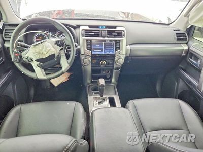 Zdjęcie 8 z 13 samochodu: 2023 TOYOTA 4RUNNER TRD SPORT VIN:JTEAU5JR9P5294395 - miniatura