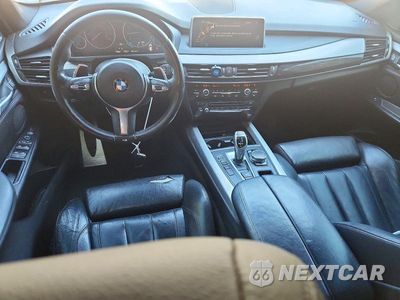 Zdjęcie 8 z 13 samochodu: 2015 BMW X5 SDRIVE35I VIN:5UXKR2C50F0H36528 - miniatura