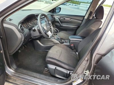 Zdjęcie 7 z 13 samochodu: 2019 NISSAN ROGUE S VIN:5N1AT2MT2KC845487 - miniatura