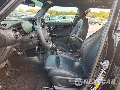 Zdjęcie 7 z 13 samochodu: 2024 MINI COOPER S VIN:WMW53DK05R2U41607 - miniatura