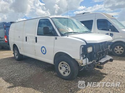 Czwarte zdjęcie samochodu z boku: 2017 CHEVROLET EXPRESS 2500 CARGO DELIVERY VAN VIN:1GCWGAFFXH1110857 - miniatura