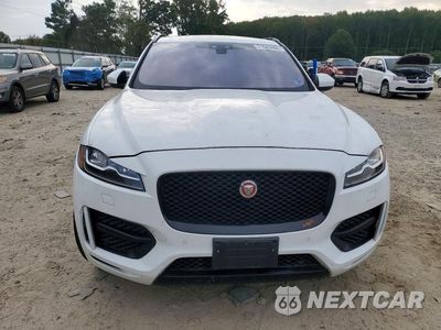 Piąte zdjęcie samochodu w środku: 2017 JAGUAR F-PACE R - SPORT VIN:SADCL2BV0HA090107 - miniatura