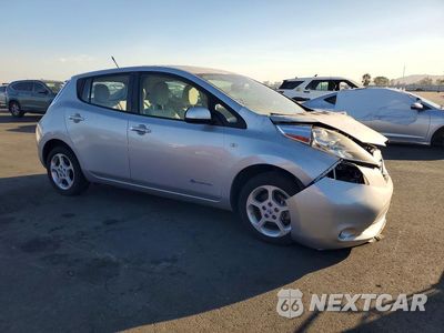 Czwarte zdjęcie samochodu z boku: 2011 NISSAN LEAF SV VIN:JN1AZ0CP7BT009690 - miniatura