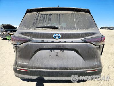 Zdjęcie 6 z 13 samochodu: 2025 TOYOTA SIENNA XLE 7-PASSENGER VIN:5TDJSKFC6SS225955 - miniatura