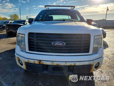 Piąte zdjęcie samochodu w środku: 2014 FORD F150 SUPER CAB VIN:1FTFX1EF7EKF91903 - miniatura