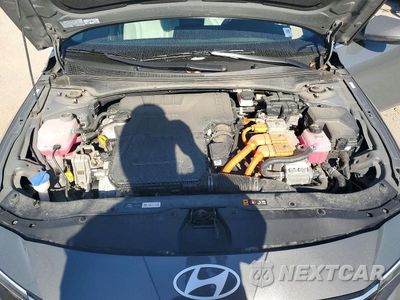 Zdjęcie 11 z 12 samochodu: 2025 HYUNDAI ELANTRA LIMITED VIN:KMHLN4DJXSU153453 - miniatura