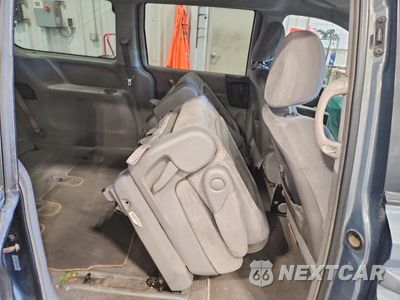 Zdjęcie 11 z 13 samochodu: 2007 HYUNDAI ENTOURAGE GLS VIN:KNDMC233376042566 - miniatura