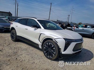 Czwarte zdjęcie samochodu z boku: 2025 CHEVROLET BLAZER RS VIN:3GNKD1RJ5SS124640 - miniatura