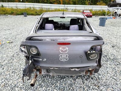 Zdjęcie 6 z 13 samochodu: 2004 MAZDA 3 S VIN:JM1BK123941211472 - miniatura