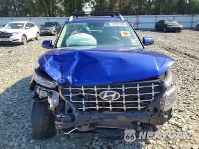 Piąte zdjęcie samochodu w środku: 2022 HYUNDAI VENUE LIMITED VIN:KMHRC8A31NU143136 - miniatura