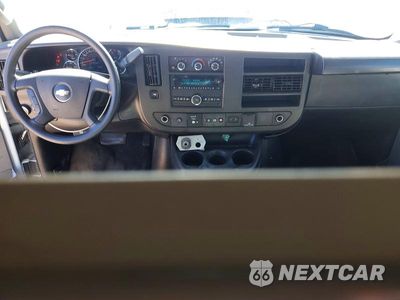 Zdjęcie 8 z 13 samochodu: 2019 CHEVROLET EXPRESS G3500 LT VIN:1GAZGPFG4K1233059 - miniatura
