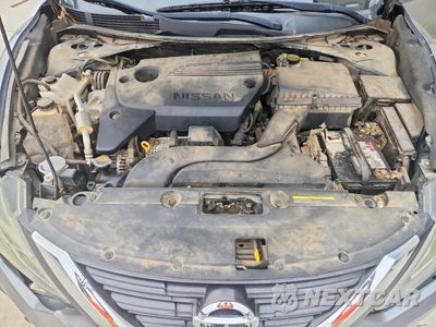 Zdjęcie 11 z 12 samochodu: 2017 NISSAN ALTIMA 2.5 SR VIN:1N4AL3AP1HC483409 - miniatura