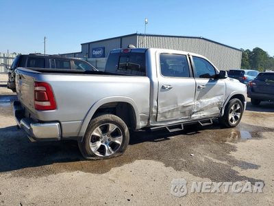 Trzecie zdjęcie samochodu z tyłu: 2022 RAM 1500 LARAMIE VIN:1C6SRFJT9NN363456 - miniatura