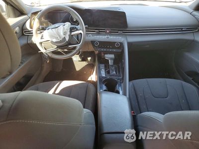 Zdjęcie 8 z 12 samochodu: 2025 HYUNDAI ELANTRA SEL VIN:KMHLS4DG5SU889777 - miniatura