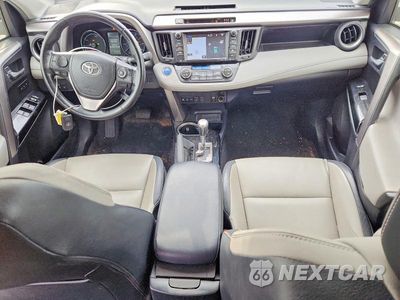 Zdjęcie 8 z 13 samochodu: 2017 TOYOTA RAV4 HV LIMITED VIN:JTMDJREV8HD132631 - miniatura