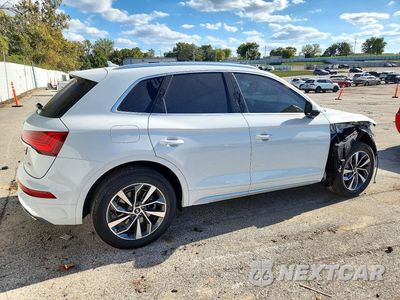 Trzecie zdjęcie samochodu z tyłu: 2024 AUDI Q5 PREMIUM 45 VIN:WA1GAAFY5R2150714 - miniatura
