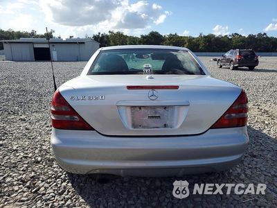 Zdjęcie 6 z 12 samochodu: 2001 MERCEDES-BENZ SLK 320 VIN:WDBKK65F31F209295 - miniatura