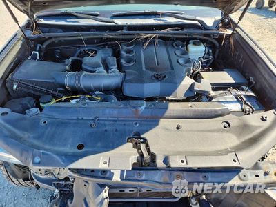 Zdjęcie 12 z 14 samochodu: 2016 TOYOTA 4RUNNER TRAIL VIN:JTEBU5JRXG5286746 - miniatura