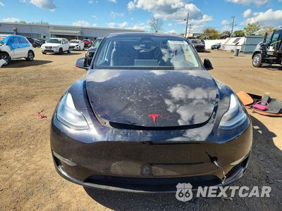 Piąte zdjęcie samochodu w środku: 2023 TESLA MODEL Y VIN:7SAYGDEE6PA201326 - miniatura
