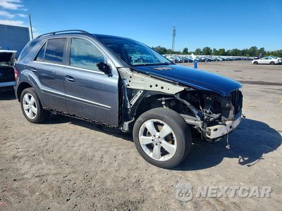Czwarte zdjęcie samochodu z boku: 2010 MERCEDES-BENZ ML 350 4MATIC VIN:4JGBB8GB7AA613135 - miniatura