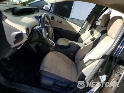 Zdjęcie 7 z 13 samochodu: 2016 TOYOTA PRIUS TWO VIN:JTDKBRFU7G3502899 - miniatura