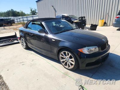 Czwarte zdjęcie samochodu z boku: 2013 BMW 135 I VIN:WBAUN7C51DVM26966 - miniatura