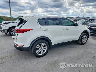 Piąte zdjęcie samochodu w środku: 2018 KIA SPORTAGE LX VIN:KNDPMCAC4J7488729 - miniatura
