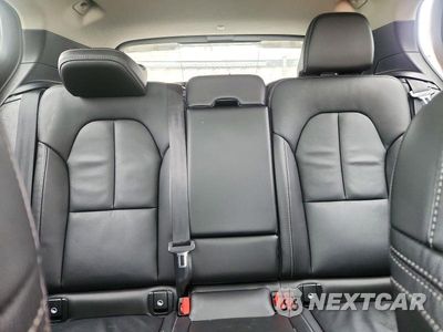 Zdjęcie 10 z 14 samochodu: 2023 VOLVO XC40 ULTIMATE VIN:YV4L12UA9P2096005 - miniatura