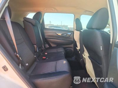 Zdjęcie 10 z 12 samochodu: 2018 NISSAN ROGUE S VIN:5N1AT2MT9JC783956 - miniatura