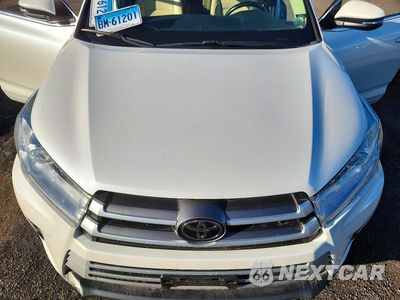 Zdjęcie 12 z 13 samochodu: 2018 TOYOTA HIGHLANDER XLE VIN:5TDJZRFH5JS864343 - miniatura