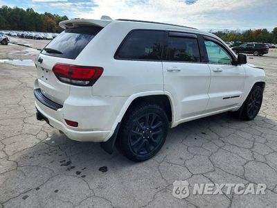 Trzecie zdjęcie samochodu z tyłu: 2017 JEEP GRAND CHEROKEE LAREDO VIN:1C4RJFAG0HC911099 - miniatura