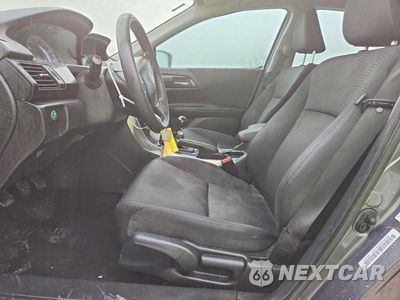 Zdjęcie 7 z 12 samochodu: 2017 HONDA ACCORD LX VIN:1HGCR2E31HA217906 - miniatura