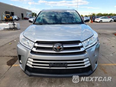 Piąte zdjęcie samochodu w środku: 2019 TOYOTA HIGHLANDER XLE VIN:5TDJZRFH0KS948975 - miniatura