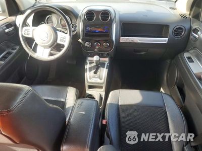 Zdjęcie 8 z 13 samochodu: 2014 JEEP COMPASS LATITUDE VIN:1C4NJDEB2ED503517 - miniatura