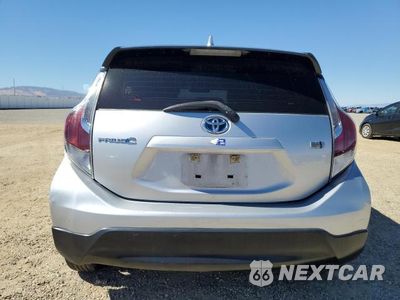 Zdjęcie 6 z 12 samochodu: 2017 TOYOTA PRIUS C TWO VIN:JTDKDTB34H1596189 - miniatura