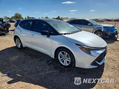 Czwarte zdjęcie samochodu z boku: 2021 TOYOTA COROLLA HATCHBACK SE VIN:JTND4MBE9M3137072 - miniatura