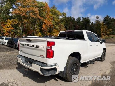 Czwarte zdjęcie samochodu z boku: 2019 CHEVROLET SILVERADO K1500 RST VIN:1GCRYEED3KZ311090 - miniatura