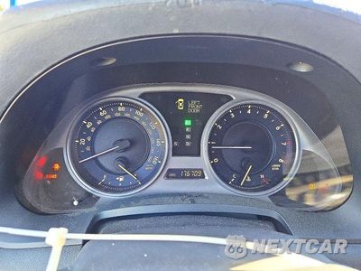 Zdjęcie 9 z 12 samochodu: 2006 LEXUS IS 350 VIN:JTHBE262665002652 - miniatura