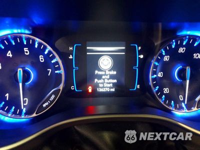 Zdjęcie 9 z 14 samochodu: 2019 CHRYSLER PACIFICA TOURING L VIN:2C4RC1BG6KR554537 - miniatura