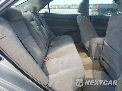 Zdjęcie 10 z 12 samochodu: 2003 TOYOTA CAMRY LE VIN:4T1BE32K83U135018 - miniatura