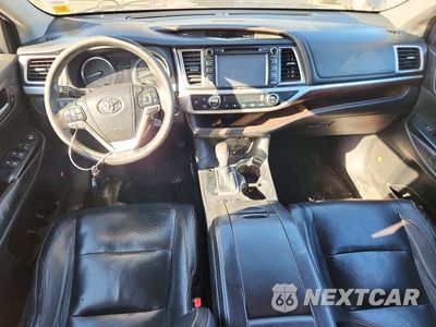Zdjęcie 8 z 14 samochodu: 2014 TOYOTA HIGHLANDER LIMITED PLATINUM VIN:5TDDKRFH9ES028185 - miniatura