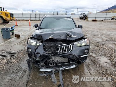 Piąte zdjęcie samochodu w środku: 2018 BMW X1 XDRIVE28I VIN:WBXHT3C32J5L33633 - miniatura