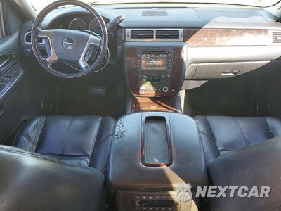 Zdjęcie 8 z 13 samochodu: 2007 GMC YUKON XL DENALI VIN:1GKFK66827J345088 - miniatura