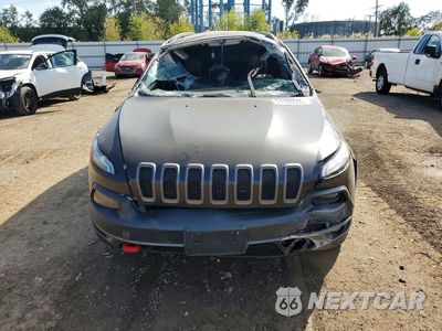 Piąte zdjęcie samochodu w środku: 2015 JEEP CHEROKEE TRAILHAWK VIN:1C4PJMBS0FW699153 - miniatura