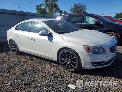 Czwarte zdjęcie samochodu z boku: 2016 VOLVO S60 PREMIER VIN:YV1612TK9G2406707 - miniatura